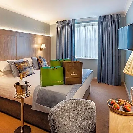 Avalon House Hotel 4*