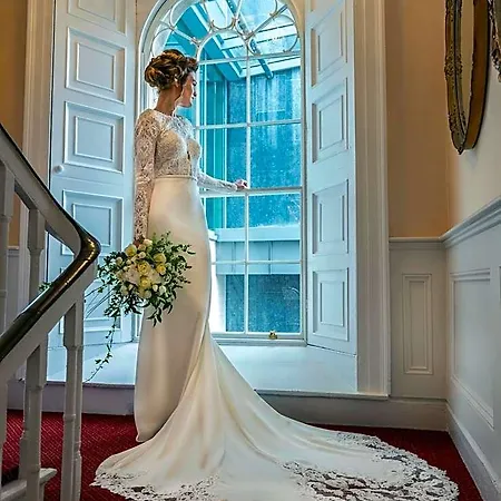 Hotel Avalon House 4*